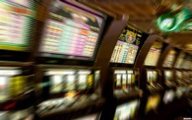 Live Bandar Ceme table on citibet situs showing dealer, player seats, and card layout